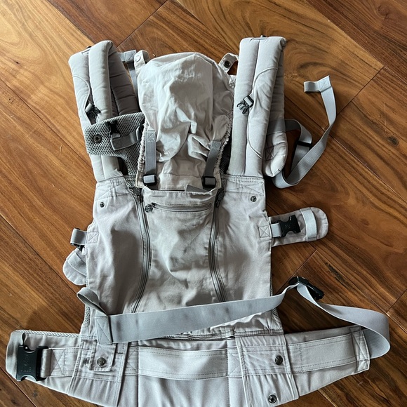 Lillebaby Carrier